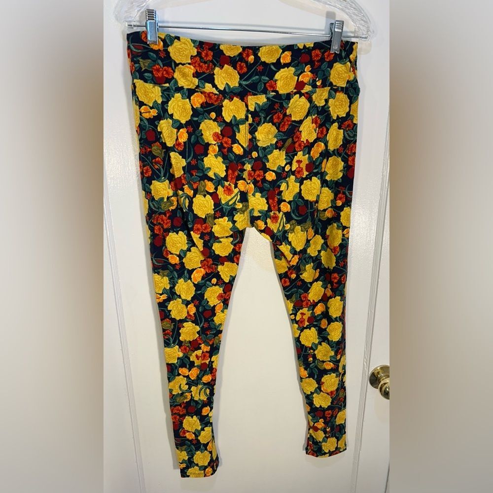 LuLaRoe Women's tall & Curvy Leggings Yellow/Red Rose Pattern On Navy Background